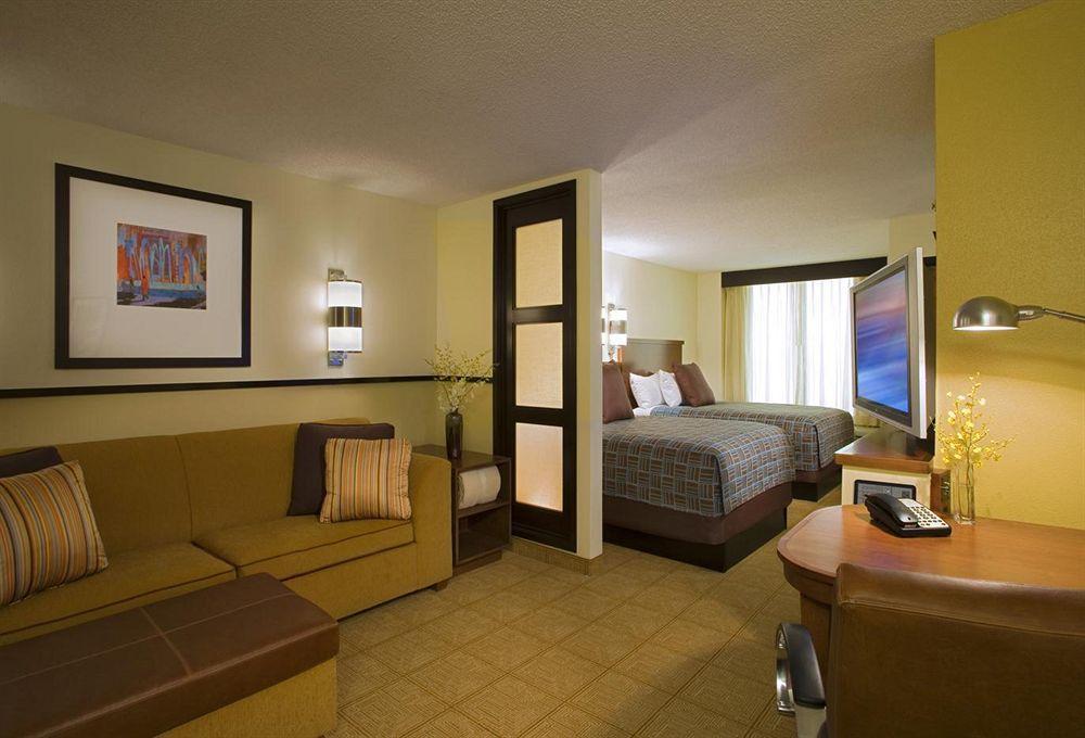 Hyatt Place Fair Lawn Paramus Номер фото